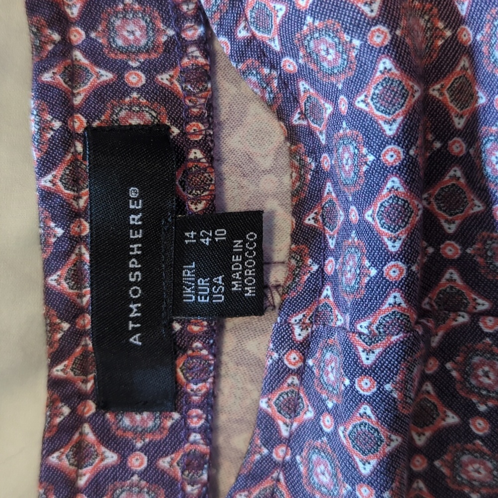 Fun patterned stretchy pants - Picture 2 of 3